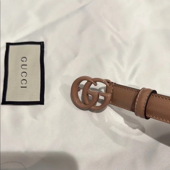 Gucci Leather Belt with GG Logo - Picture 2 of 5